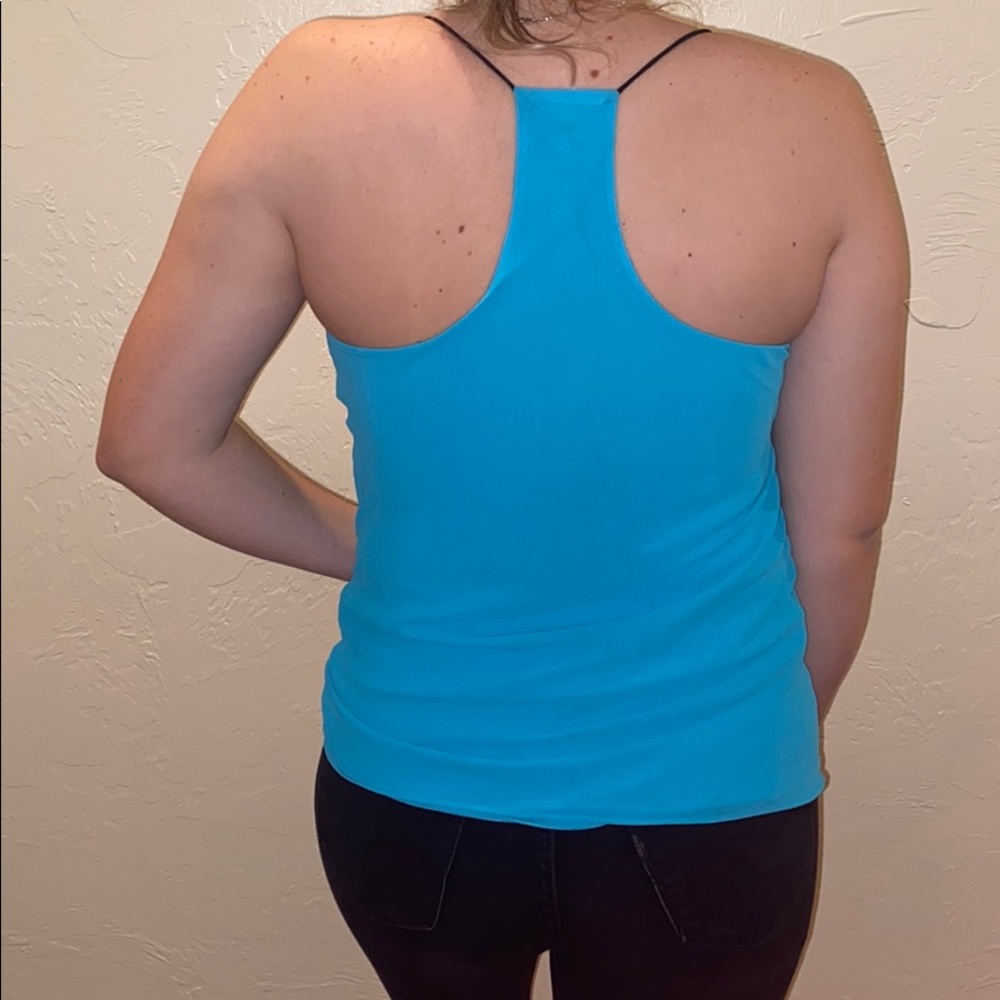 Blue Tank - Picture 2 of 3